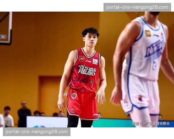 官方：广州龙狮球员王泉泽因膝盖手术，预计将缺席下赛季前半程